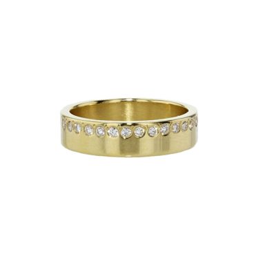 18ct Yellow Gold Ring with Gypsy set Diamonds