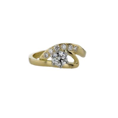 18ct Gold Curved Solitaire Diamond Ring