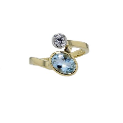 Diamond and Aquamarine Bespoke Ring in 18ct Gold